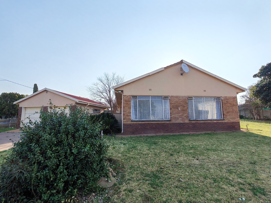 3 Bedroom Property for Sale in Vredefort Free State